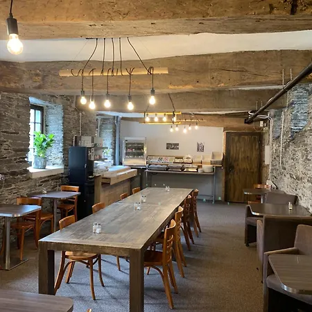 Aeuchen Am Rosenthal * Monschau